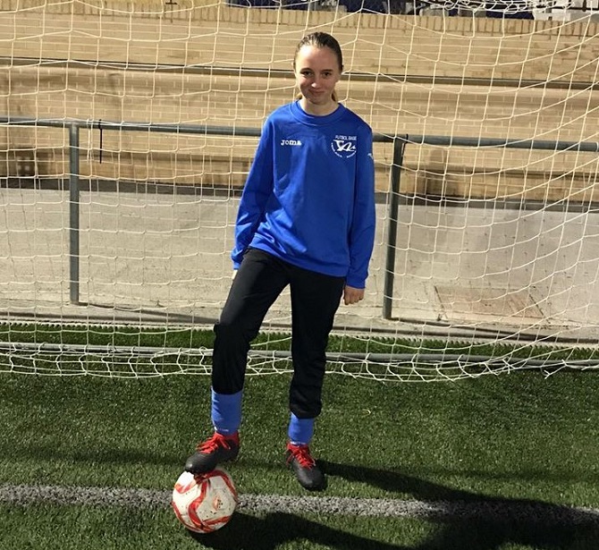 La jugadora del F.B. Teulada Moraira Paula Vidal Benavent convocada para la Selección Valenciana de Fútbol