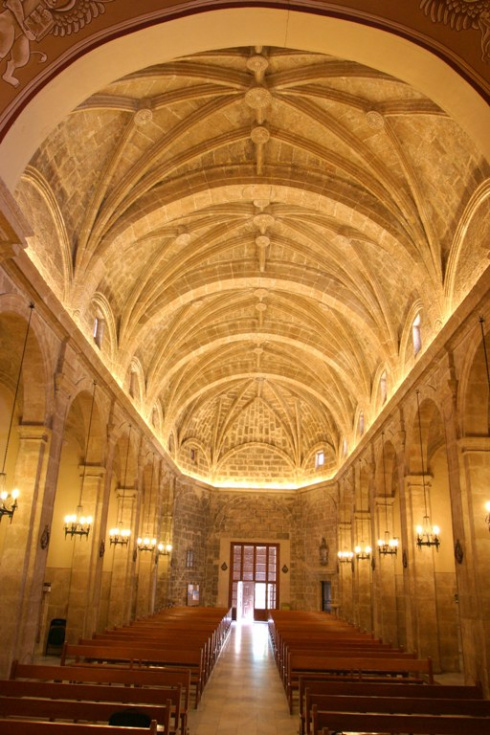 Vista interior de la iglesia