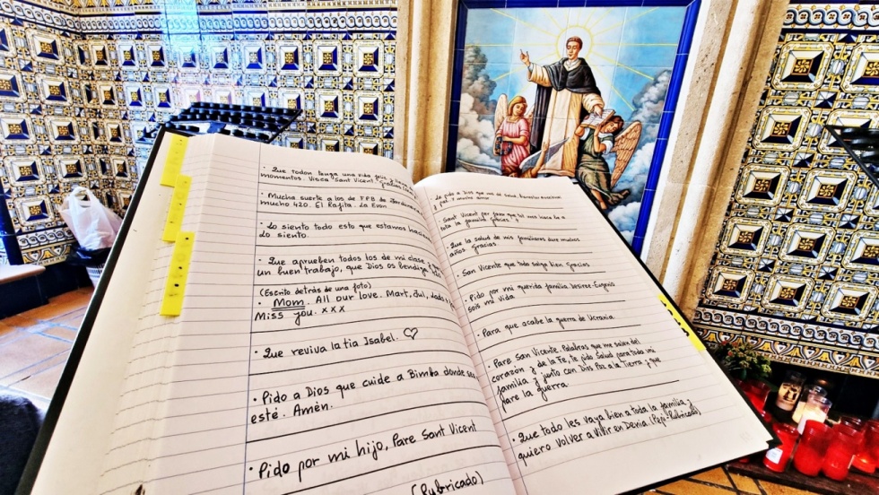 Libro de testimonios de la Font Santa