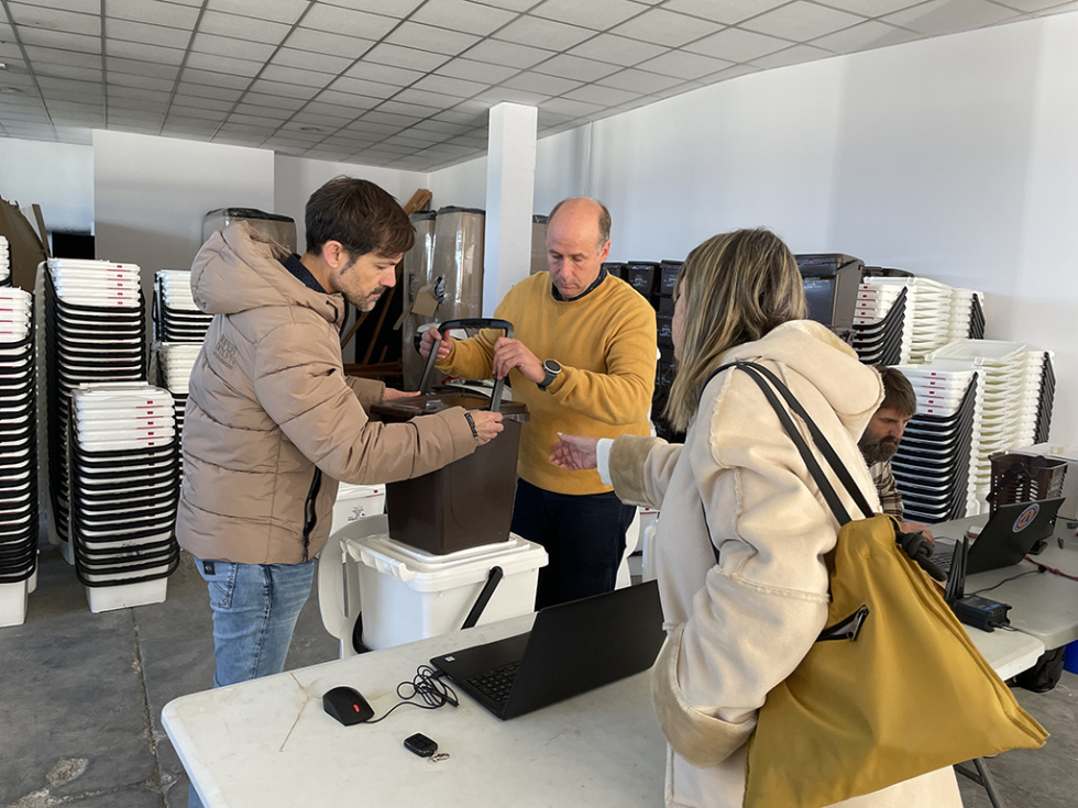 Benitatxell reduce 300 toneladas de residuos en un año gracias al sistema ‘Puerta a Puerta’