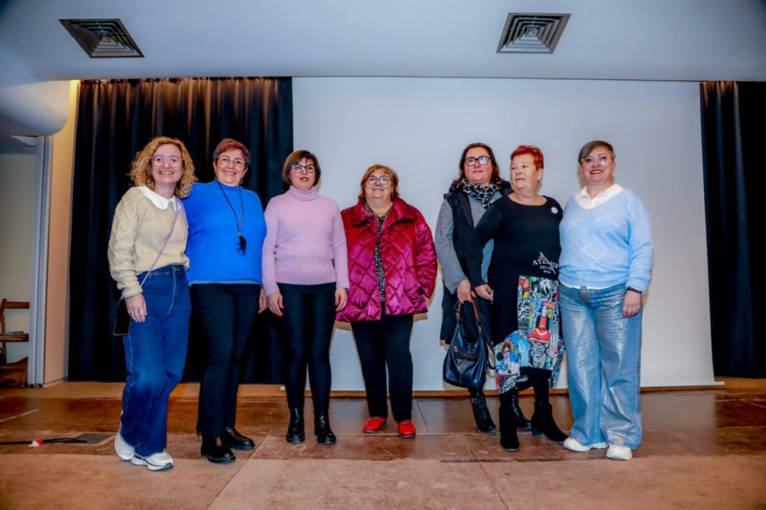 Una felicitación y agradecimiento a todas las mujeres en su día: las de antes, las de ahora y las de siempre