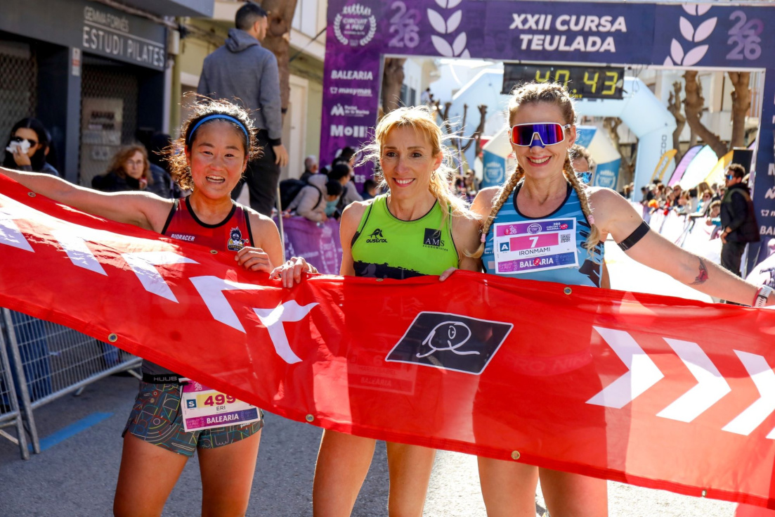 María Isabel Ferrer y Fran López se imponen en la XXII Cursa Popular de Teulada