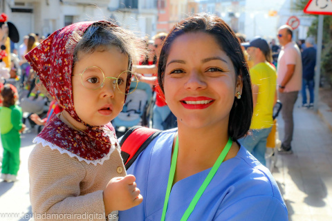 Desfile de carrozas y disfraces