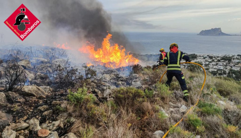 Incendio en Cala Llebeig
