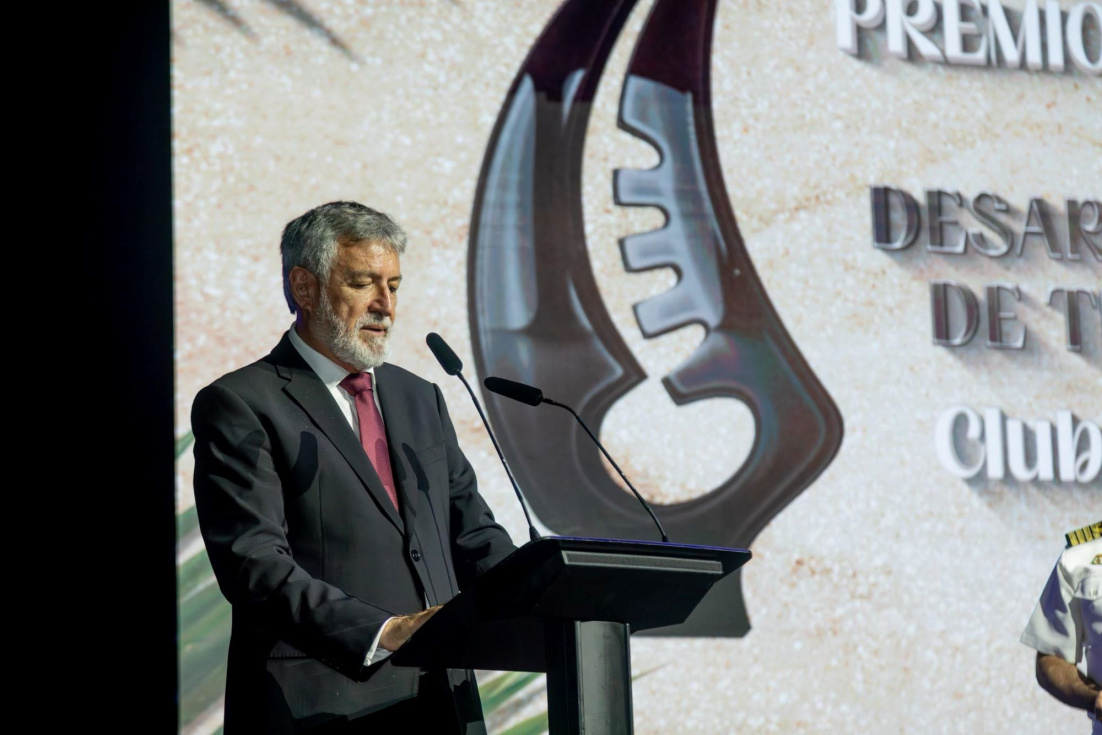 Juan Vicente Oller Llobell, reelegido presidente del Club Náutico Moraira