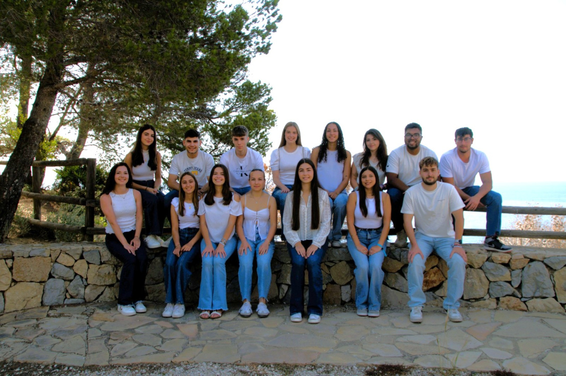 Benitatxell arranca diez días de celebración con las tradicionales fiestas de la Rosa