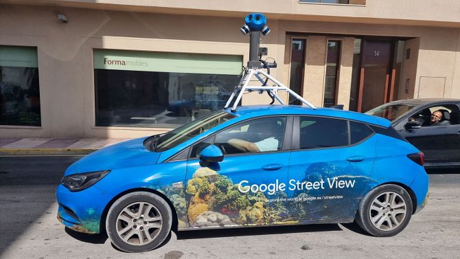 El vehículo de Google Street View en Teulada