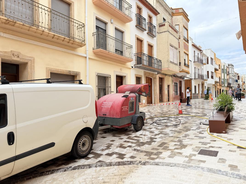 Benitatxell resuelve más de 1.150 quejas e incidencias vecinales en el último año
