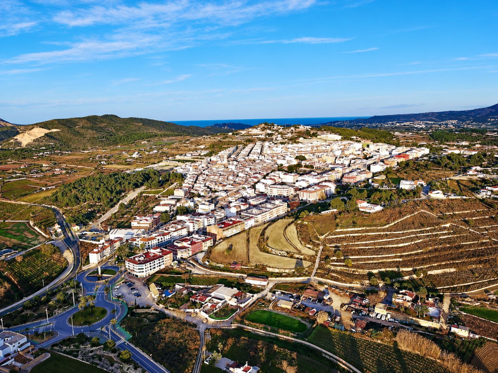 Vista a&eacute;rea del n&uacute;cleo urbano de Teulada.