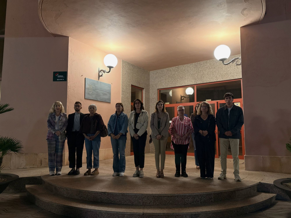 Teulada Moraira muestra su solidaridad con las víctimas del accidente ferroviario de Urda