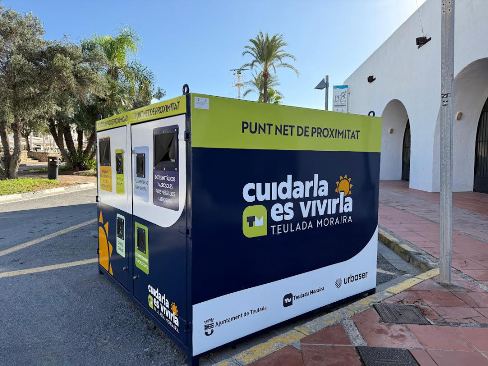 Uno de los nuevos puntos limpios de proximidad instalados en Teulada Moraira.