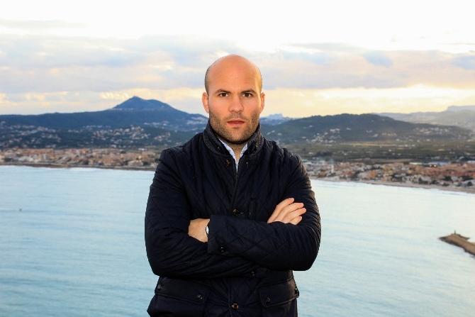 Carlos Linares Bañon, es Secretario General del PP de Teulada-Moraira
