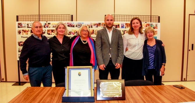 La Asociación Benéfica de Teulada, recibió un merecido homenaje por parte del Ayuntamiento.