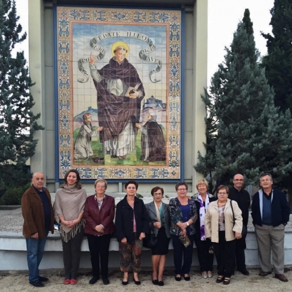 L´associació VI Centenari Sant Vicent Ferrer de Teulada visitó, ayer jueves,22 de octubre, el colegio imperial de niños de Sant Vicent Ferrer de San Antonio de Benageber.