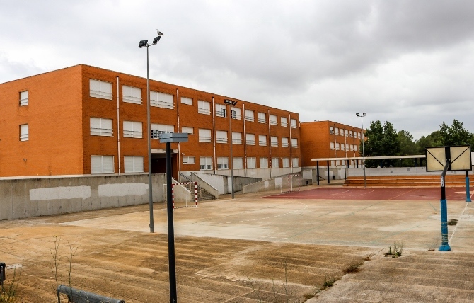 Desarticulada una red de robo y venta posterior de teléfonos móviles en el IES de Teulada