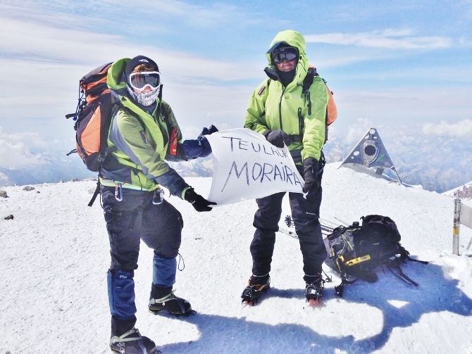 Teulada Moraira en lo más alto de Europa. El Elbrus con 5640 coronado por los alpinistas Carolina Trápaga y José Villegas.