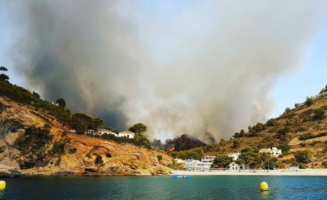 #IF Xàbia vista del incendio desde la Granadella